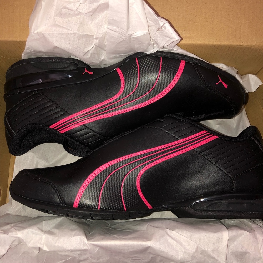 Puma sneakers size 10